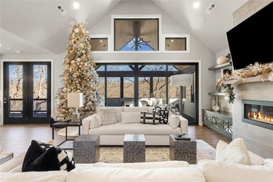 Custom-built luxury lake home and dock on Beaver Lake near - photo 5