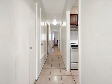 This waterfront gem offers a rare fantastic opportunity to - photo 12