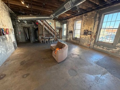62 E 7th Street, Dubuque, IA - *The Smokestack* Offered at $685 - photo 28