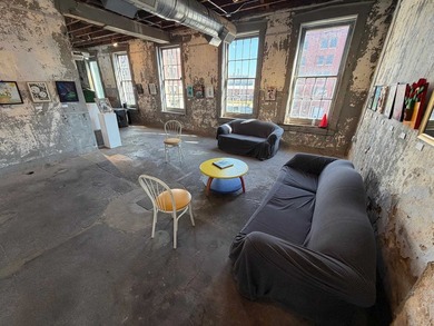 62 E 7th Street, Dubuque, IA - *The Smokestack* Offered at $685 - photo 32