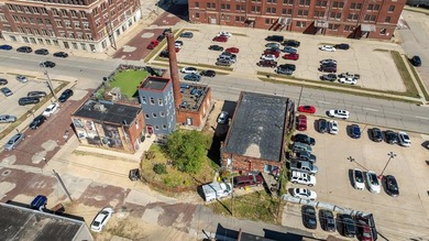 62 E 7th Street, Dubuque, IA - *The Smokestack* Offered at $685 - photo 47