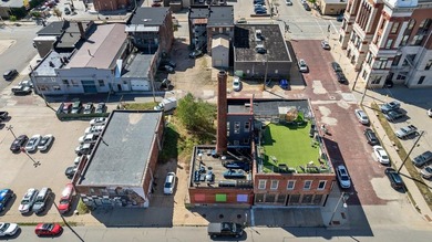 62 E 7th Street, Dubuque, IA - *The Smokestack* Offered at $685 - photo 48