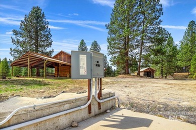 Welcome to Elk Creek Retreat- a beloved escape located moments - photo 13
