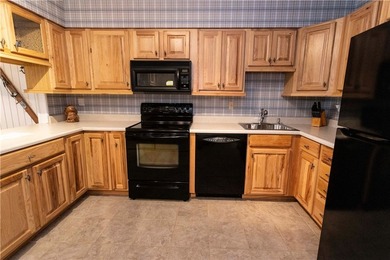 Nestled within the golf course community of Mountain Villas - photo 14