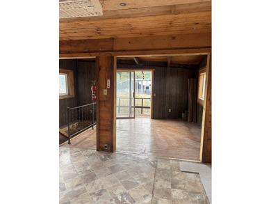 Welcome to Elk Creek Retreat- a beloved escape located moments - photo 18