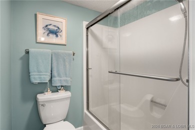 Enjoy lake life at its finest in this beautifully styled 3-bed - photo 19