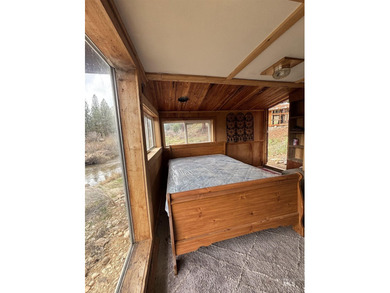 Welcome to Elk Creek Retreat- a beloved escape located moments - photo 21