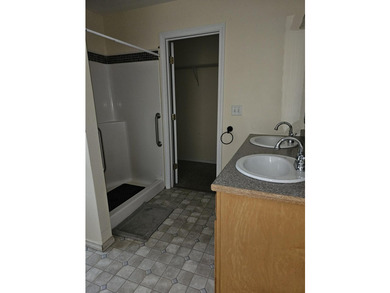 If you are looking for a nice home, with it all, look no further - photo 34