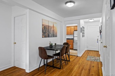 Fabulous top floor 2 bedroom unit close to the new bustling - photo 8