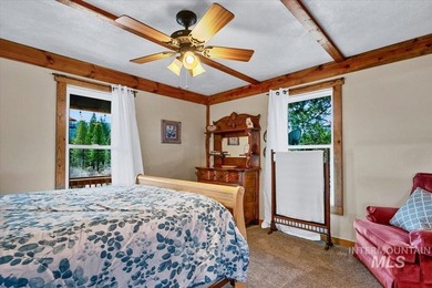 Welcome to Elk Creek Retreat- a beloved escape located moments - photo 40