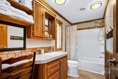 Welcome to Elk Creek Retreat- a beloved escape located moments - photo 41
