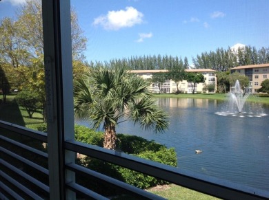 Lake Condo For Sale in Coconut Creek, Florida