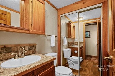 Welcome to Elk Creek Retreat- a beloved escape located moments - photo 44
