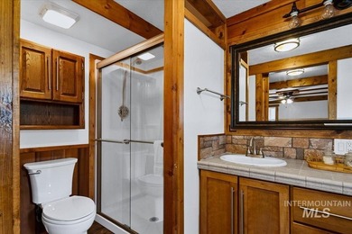 Welcome to Elk Creek Retreat- a beloved escape located moments - photo 48