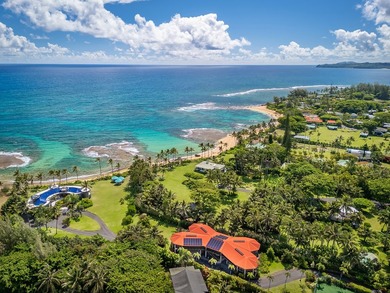 A single oceanfront compound fronting Tunnels Beach, in Haena on - photo 3