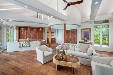 A single oceanfront compound fronting Tunnels Beach, in Haena on - photo 8