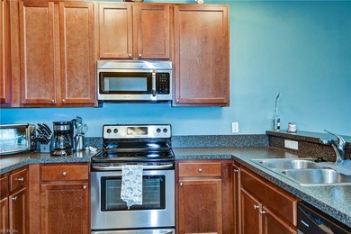 Move in ready! Welcome to easy, low-maintenance living in the - photo 12