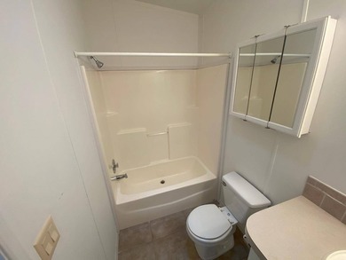 Beautiful Mobile Home for Sale in Lake Wales, Florida - 55+ - photo 16
