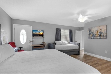 COASTAL LUXURY MEETS INVESTMENT OPPORTUNITY AT NAVARRE BEACH - photo 25