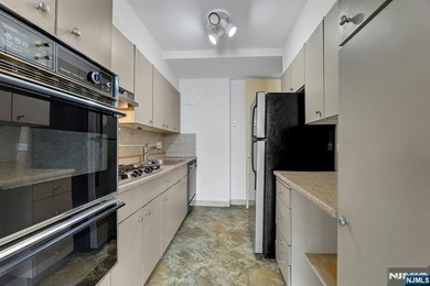 CONTACT DEBRA JACOBS & HALLEY NATKIN COLDWELL BANKER FORT LEE - photo 30