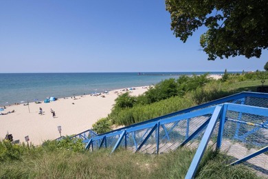 The best opportunities are all about location, and this one is - photo 3