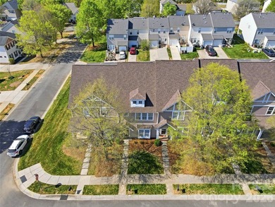 Welcome home to this beautifully maintained townhome in the - photo 37