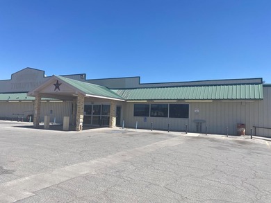 Very nice, large, commercial building in very busy area of