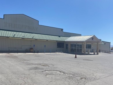 Very nice, large, commercial building in very busy area of