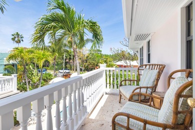 Quintessential Palm Beach An iconic residence in Historic - photo 42