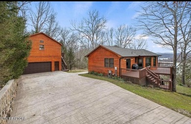 Norris Lake Home For Sale in Lafollette Tennessee