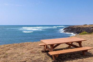 Perched on Kauai's sunny West Side, this stunning 4-bedroom, 2 - photo 4