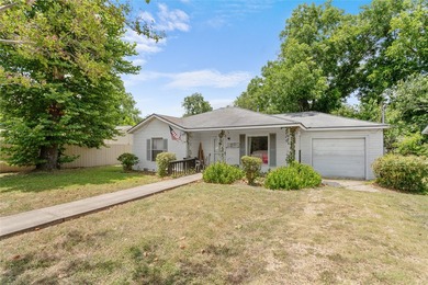 Don't miss this opportunity to own a home situated on a spacious - photo 3