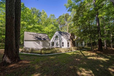 Tucked away on a private road in the heart of Lexington, this - photo 2