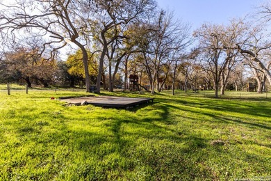 Beautiful waterfront property on the Guadalupe River. This piece - photo 6