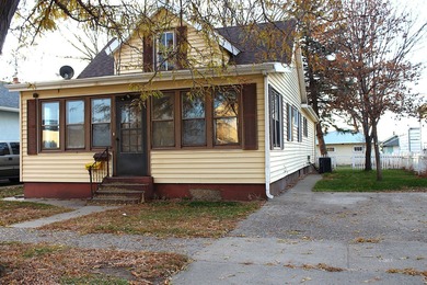 Yellowstone River Home For Sale in Glendive Montana