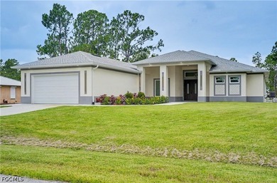 This impressive property offers 5 bedrooms plus a den, 6 - photo 2