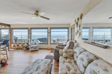 Ocean View 2 bedroom/2 bathroom home located in Depoe Bay, known - photo 21
