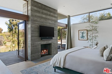 A new contemporary, this Point Dume residence designed by - photo 26