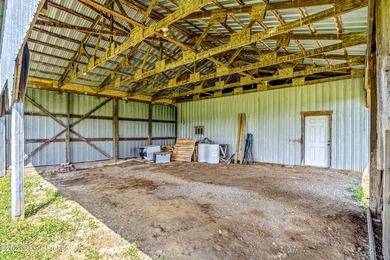 Enjoy peaceful country living just minutes from the lake at 1629 - photo 32