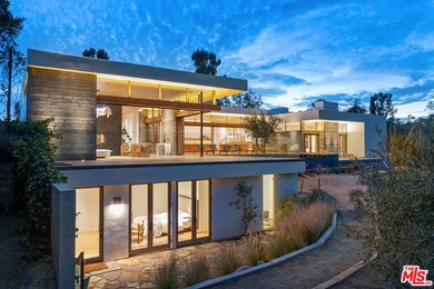 A new contemporary, this Point Dume residence designed by - photo 37