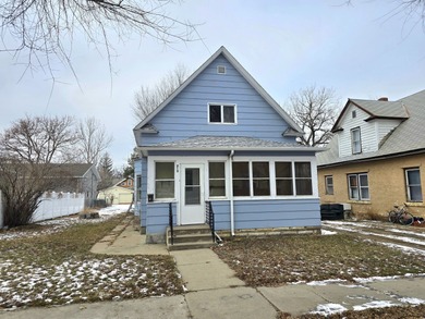 Yellowstone River Home For Sale in Glendive Montana