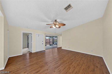 Welcome to easy Florida living in the desirable Foxmoor - photo 3