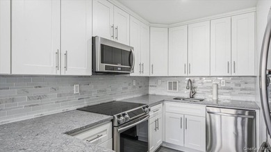 Move right into this beautifully renovated 1-bedroom, 1-bath - photo 11
