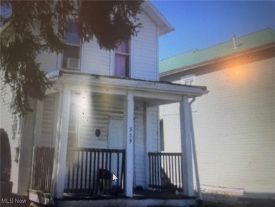 (private lake, pond, creek) Home For Sale in Zanesville Ohio