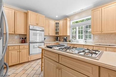 Welcome to 38 Canterbury Road, a stately 5-bedroom, 3.1-bathroom - photo 16