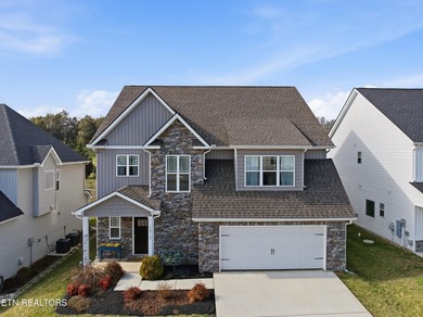 Melton Hill Lake Home Sale Pending in Knoxville Tennessee