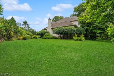 Welcome to 38 Canterbury Road, a stately 5-bedroom, 3.1-bathroom - photo 31