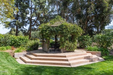 Mountain Views, Soaring Ceilings & Sunlit Serenity -- 2-Car - photo 32