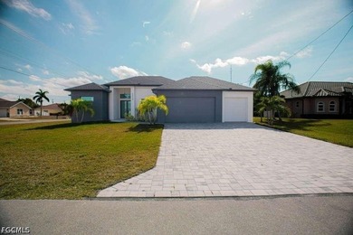 Stunning new construction home on a corner lot with a private - photo 1