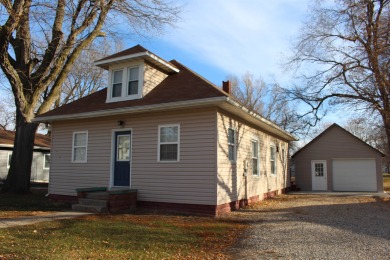 Black Hawk Lake Home For Sale in Lake View Iowa